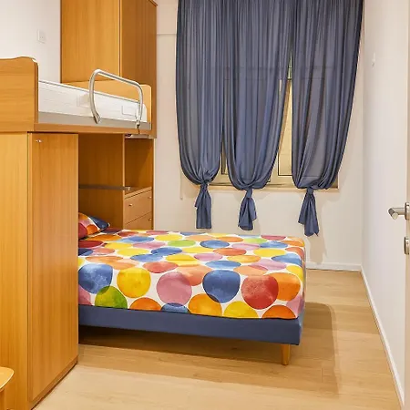 דירה B&g Crispi Living Mare, Centro E Relax *